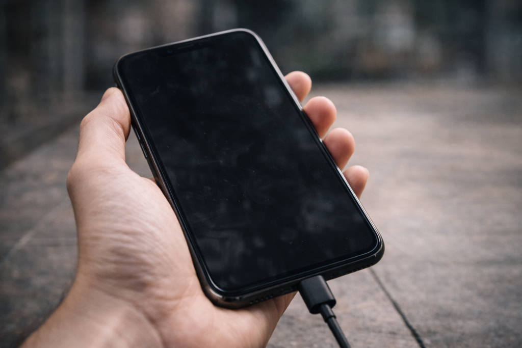 Celular não liga: causas mais comuns e o que fazer para resolver